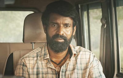 இணையத் தொடரில் நாயகனாக சூரி!